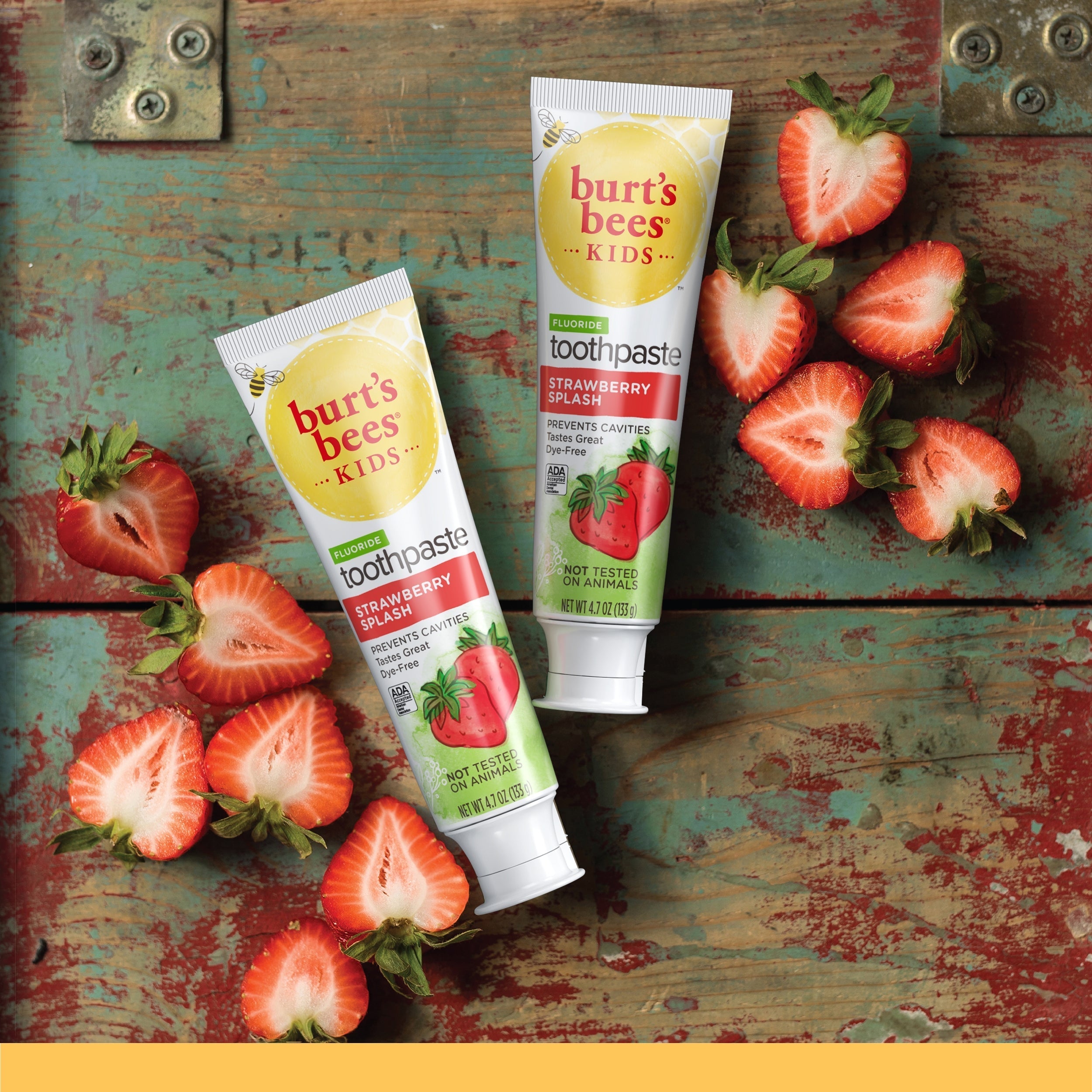 Toothpaste, Natural Flavor, with Fluoride, Strawberry Splash E2